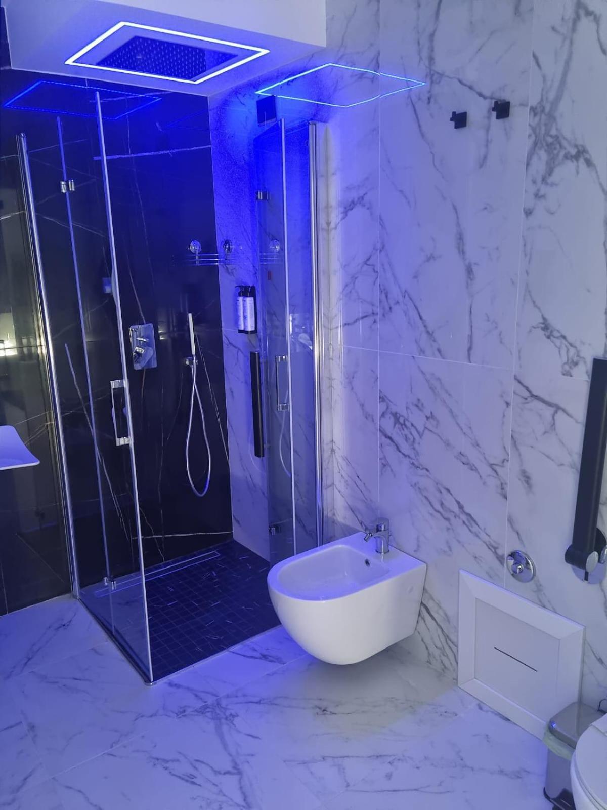 Lci Deluxe Rooms San Cataldo  Exteriör bild